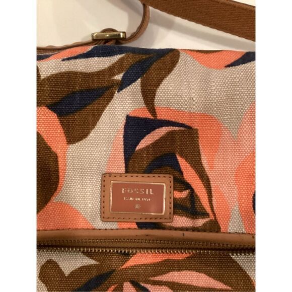 Fossil Preston Flap Canvas Crossbody Bag Floral Pockets Galore GUC - Picture 2 of 14